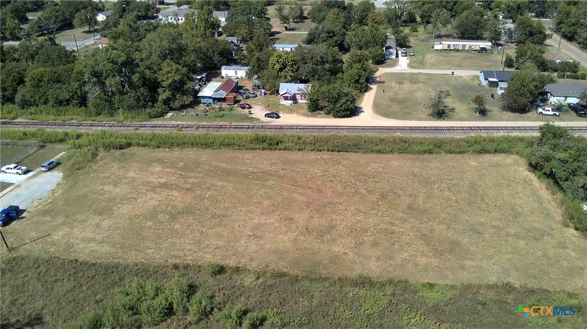 1.1 acres in Milam County - photo 2