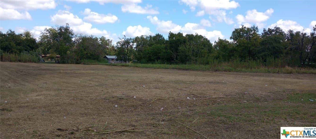 1.1 acres in Milam County - photo 13