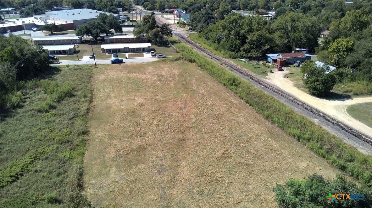 1.1 acres in Milam County - photo 4