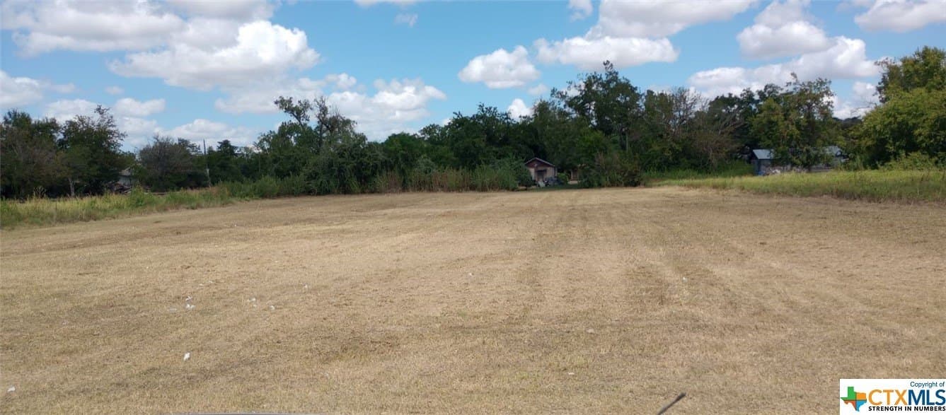 1.1 acres in Milam County - photo 9