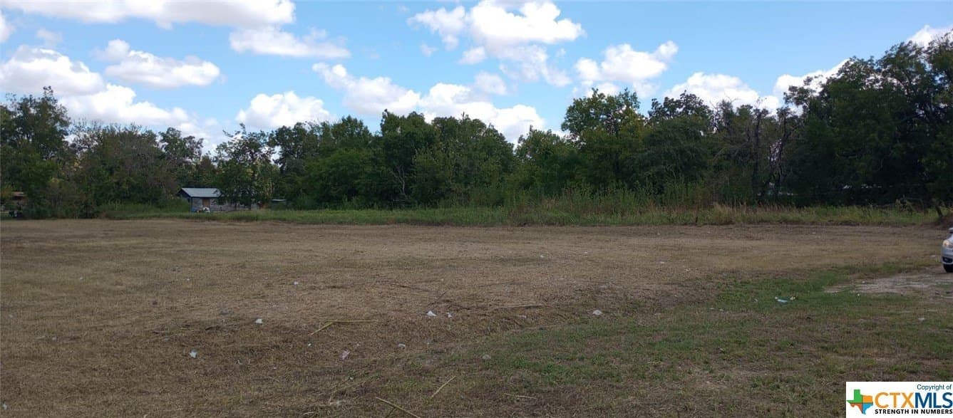 1.1 acres in Milam County - photo 10