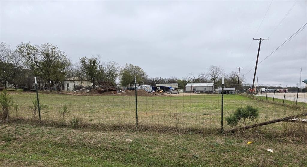 1 acres in Comanche County - photo 3