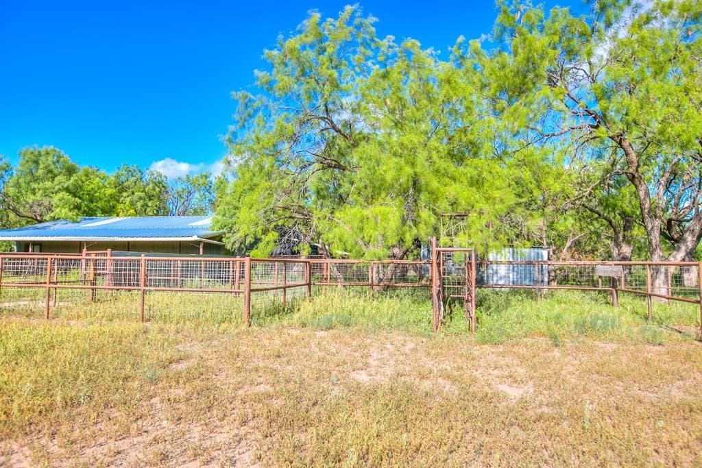 16 acres in Tom Green County - photo 71