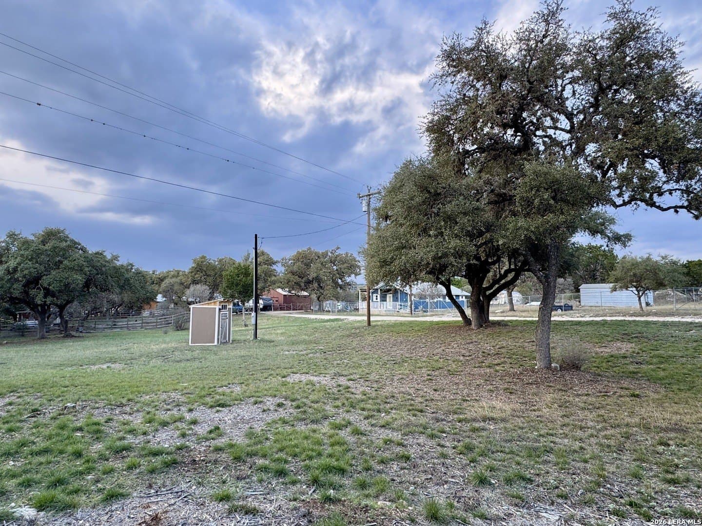 0.86 acres in Bandera County - photo 8