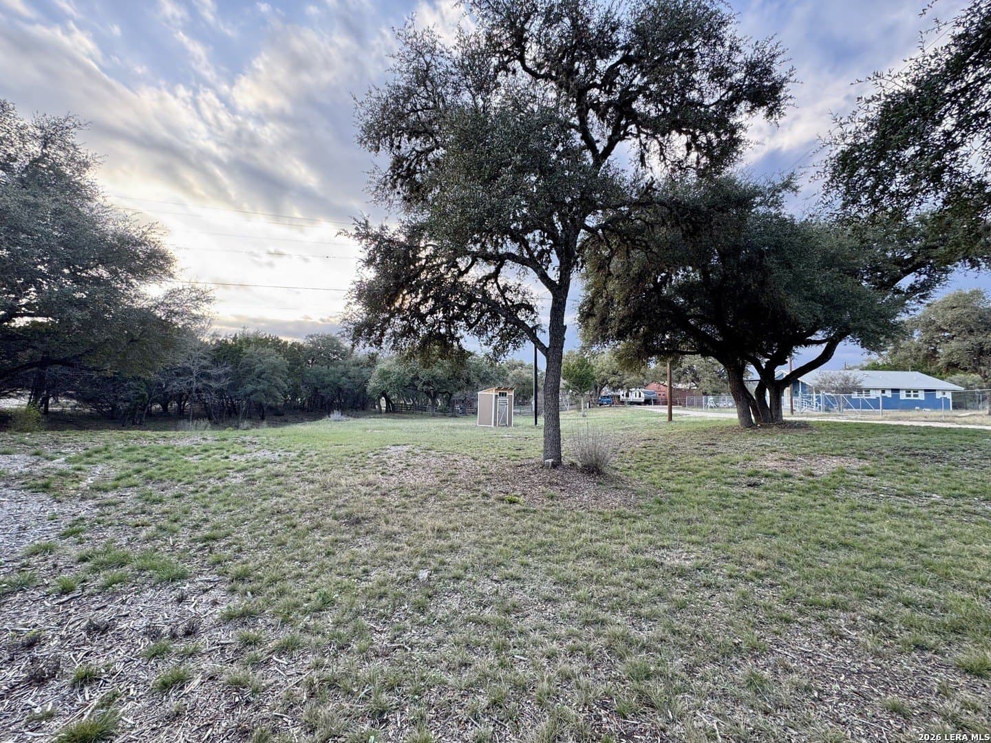 0.86 acres in Bandera County - photo 4