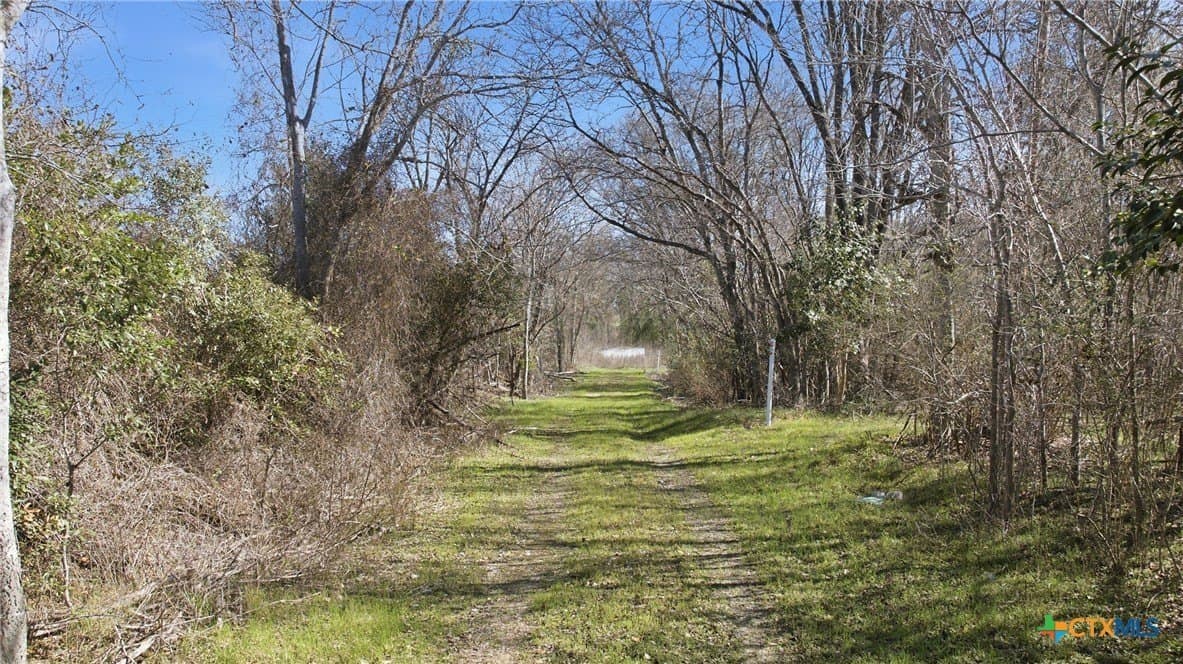 1.17 acres in Milam County - photo 2