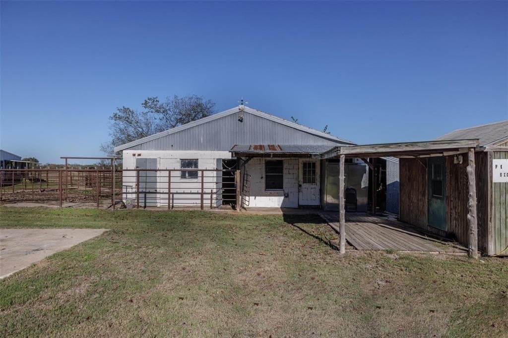 10 acres in Rains County - photo 24