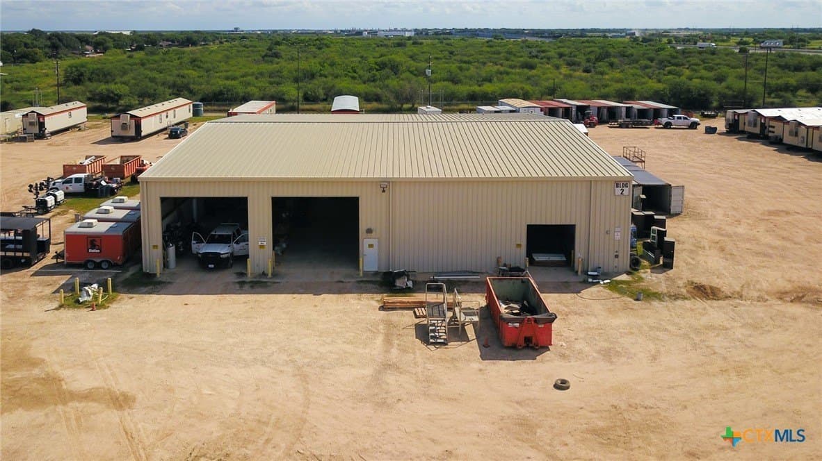 13.97 acres in Victoria County - photo 7