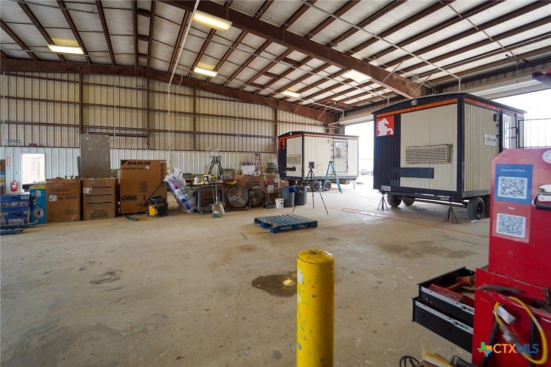 13.97 acres in Victoria County - photo 33
