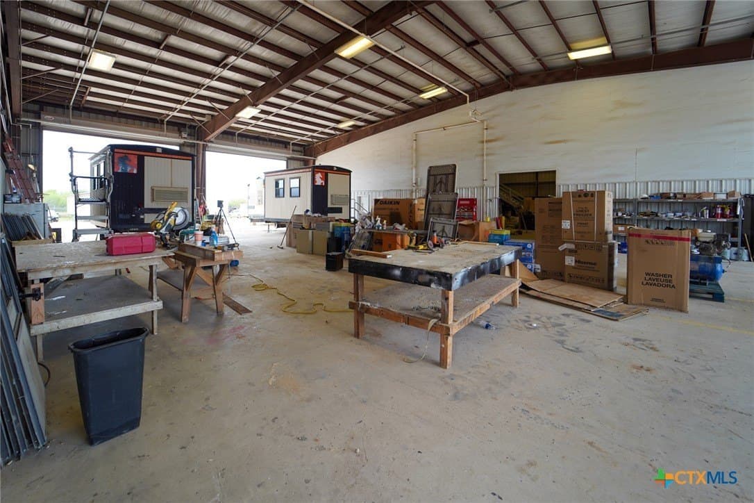 13.97 acres in Victoria County - photo 32