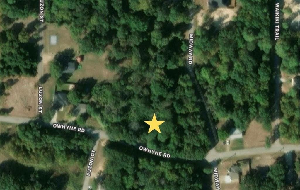 0.57 acres in Henderson County - photo 2