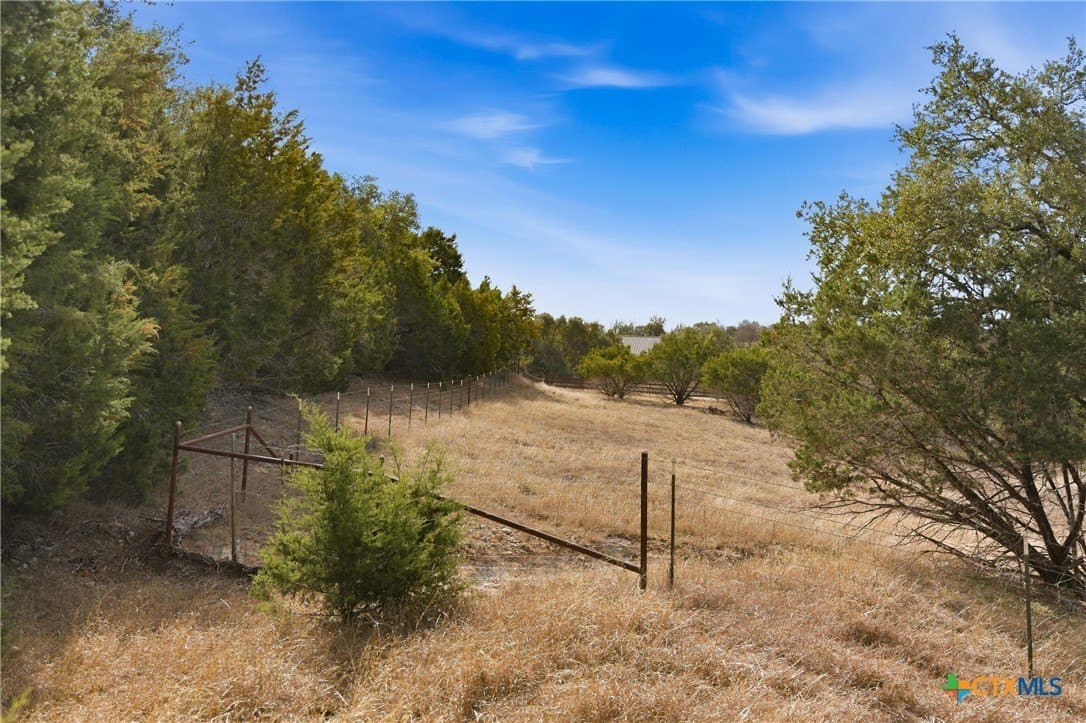 32 acres in Bell County - photo 8