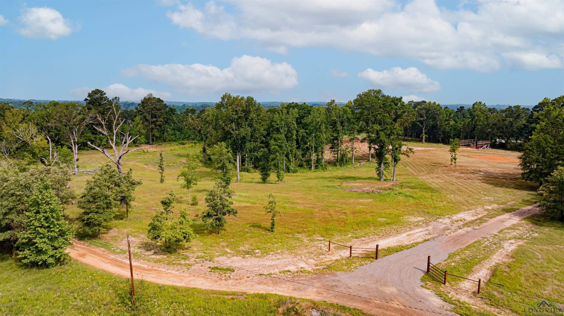 23.72 acres in Gregg County - photo 2