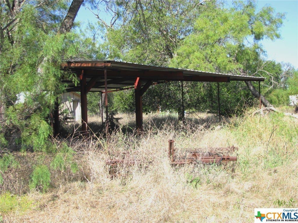 18.11 acres in Lampasas County - photo 4