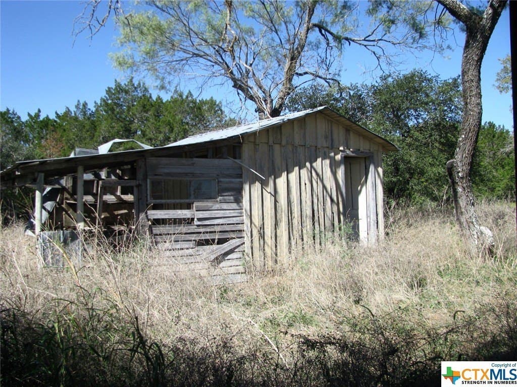 18.11 acres in Lampasas County - photo 8