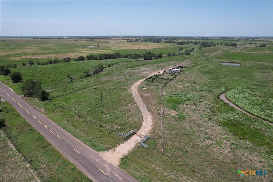 408.16 acres in Milam County - photo 16