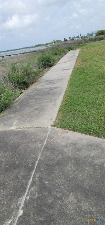 0.95 acres in Calhoun County - photo 3