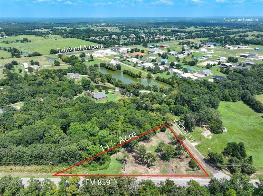 1.1 acres in Van Zandt County - photo 2