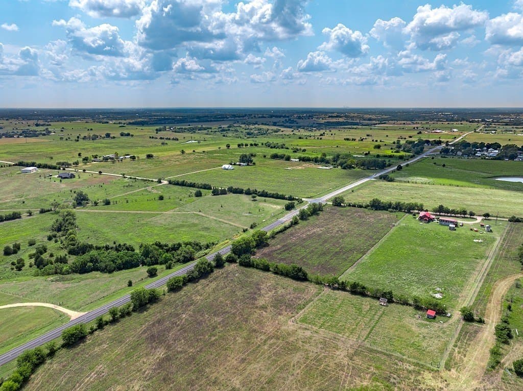 5 acres in Fayette County - photo 4
