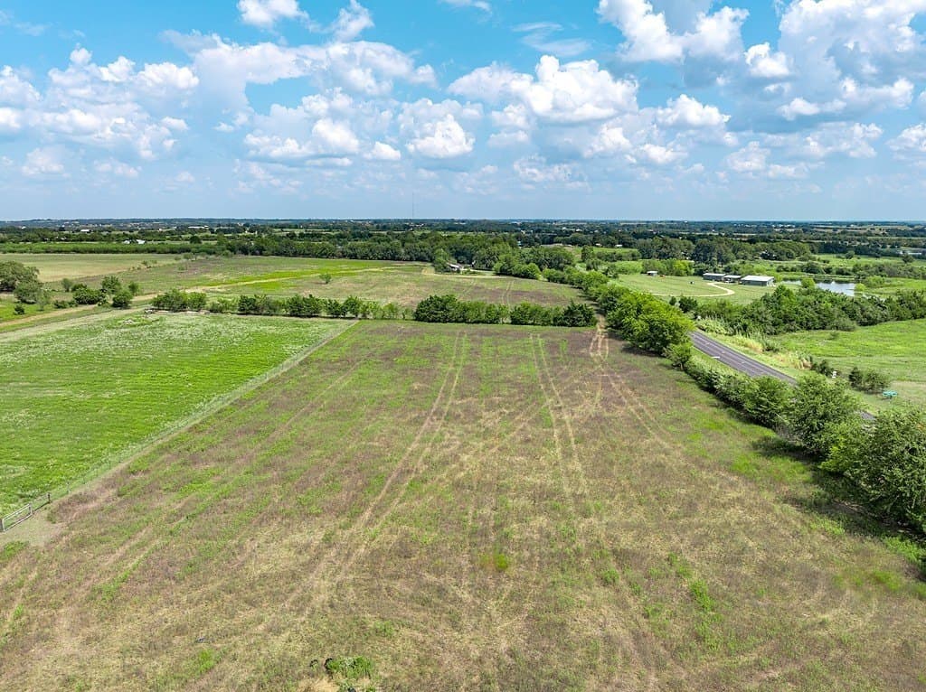 5 acres in Fayette County - photo 3
