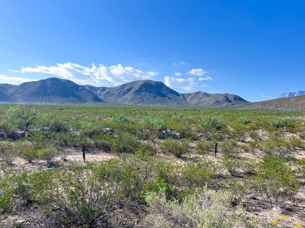 10 acres in Culberson County - photo 2