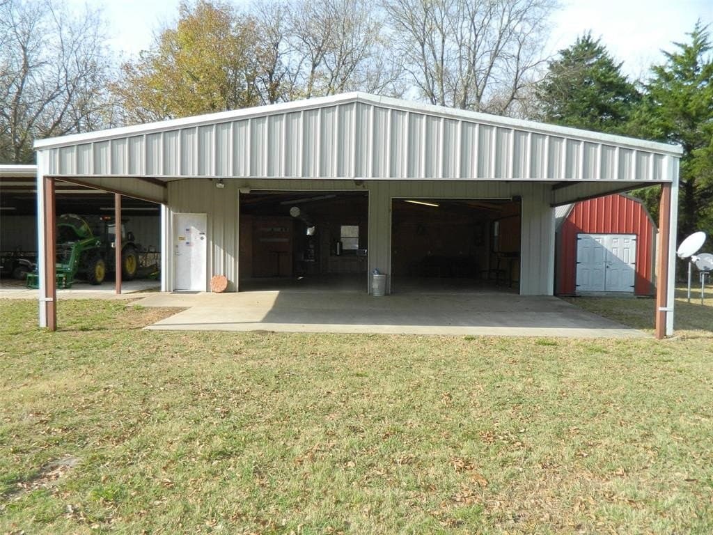 956 County Road 4231