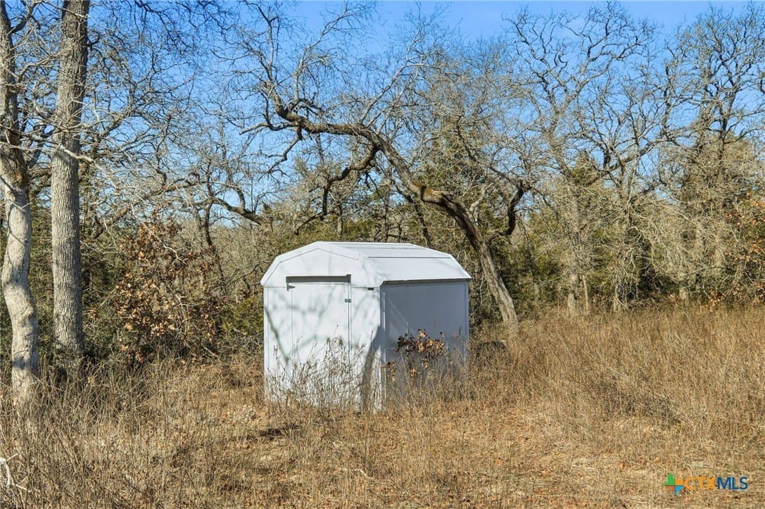 31.42 acres in Milam County - photo 14