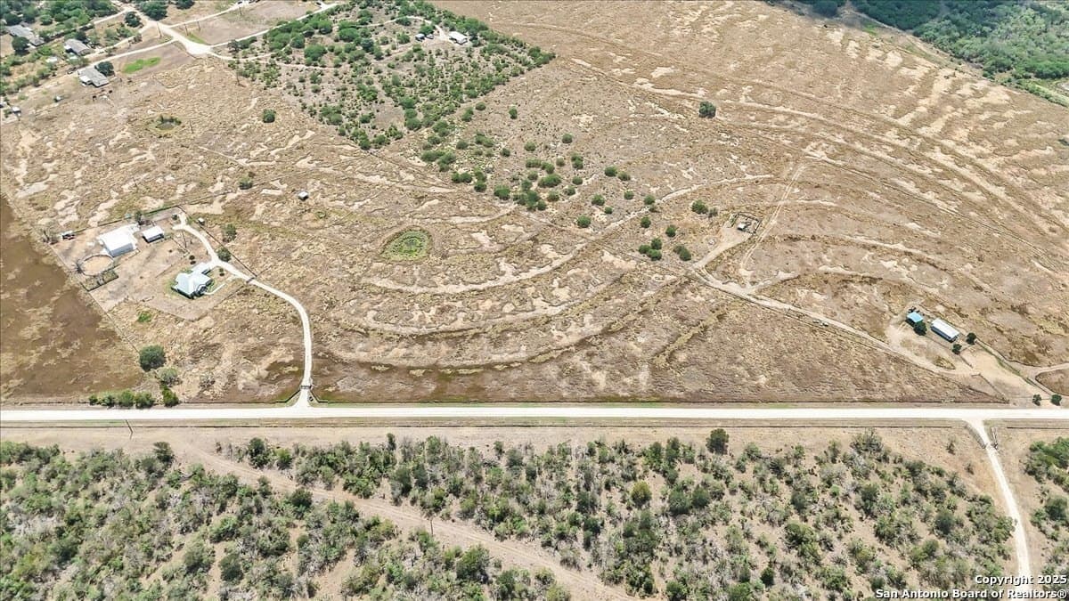 15.99 acres in Gonzales County - photo 44
