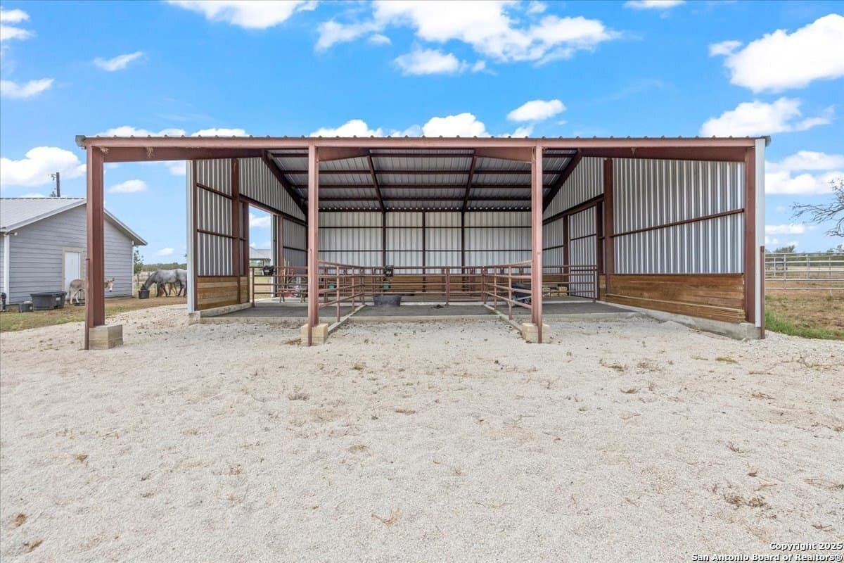 15.99 acres in Gonzales County - photo 37