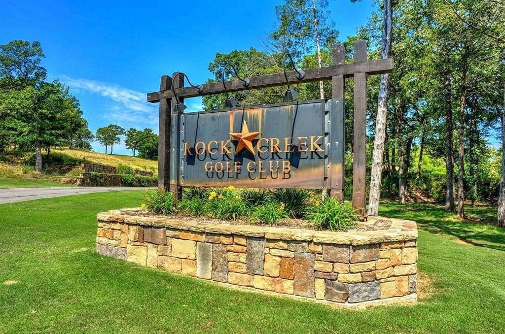 244 Sycamore Hills Loop