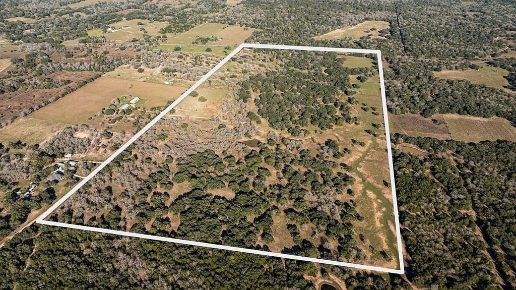 115.09 acres in Lavaca County - photo 2