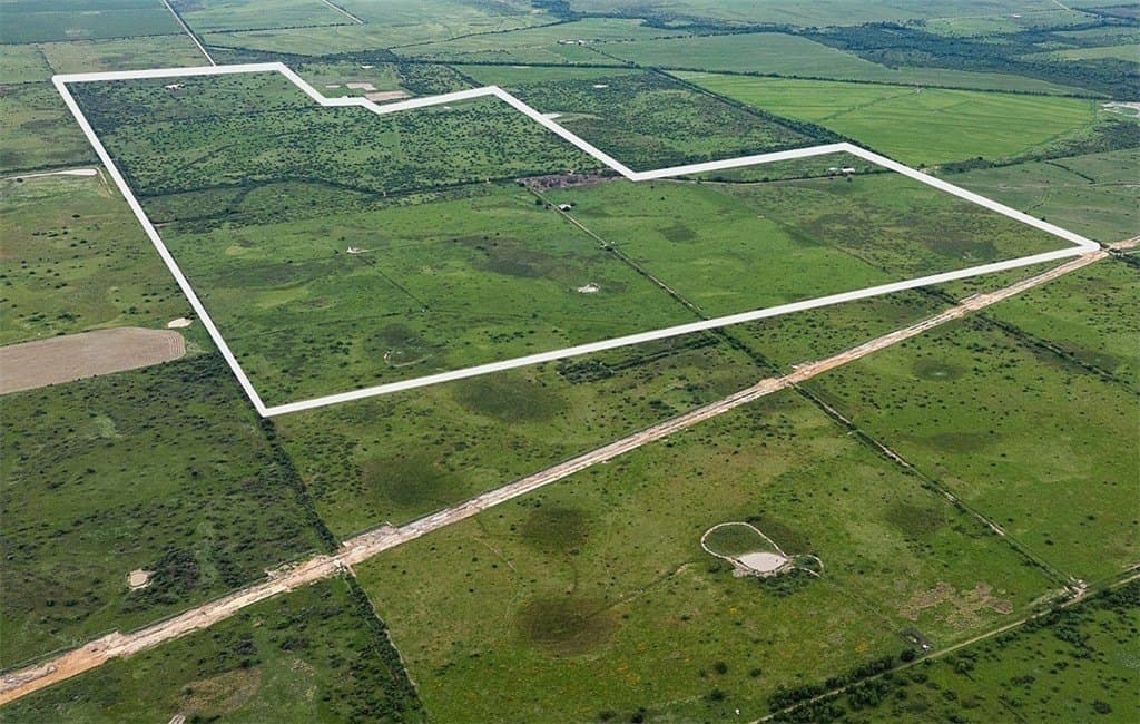 658.25 acres in Colorado County - photo 3