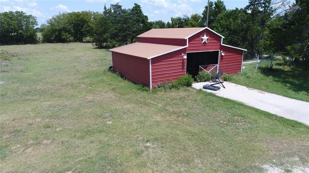 23.8 acres in Navarro County - photo 3