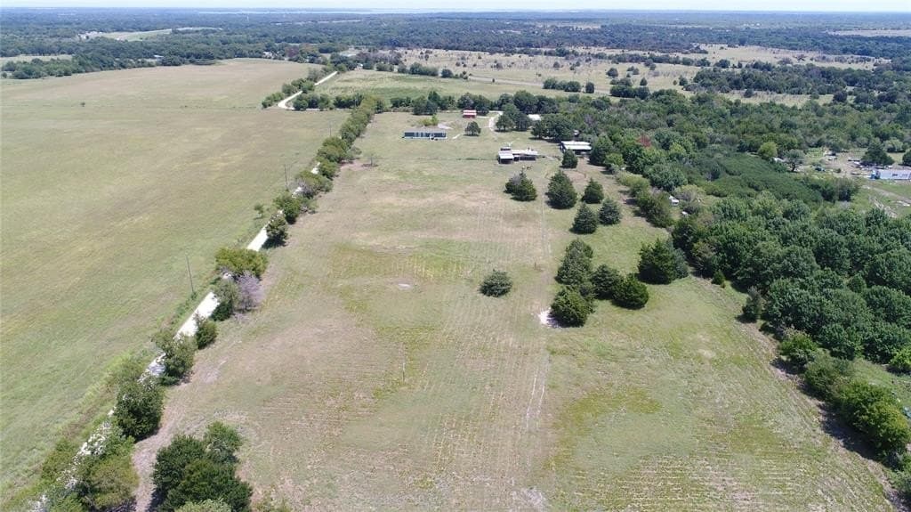 23.8 acres in Navarro County - photo 17