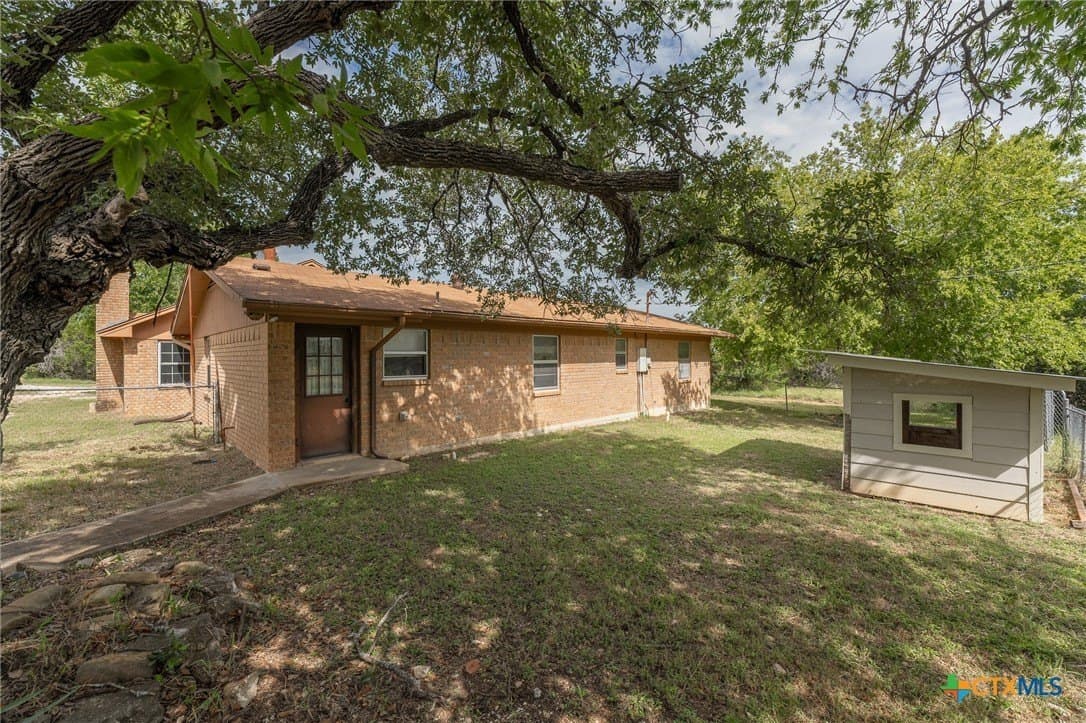 15.96 acres in Bell County - photo 4