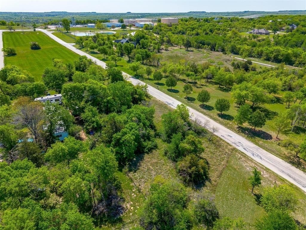 0.35 acres in Wise County - photo 13