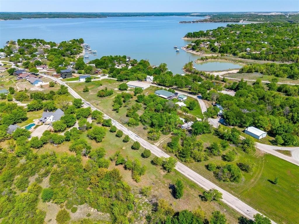 0.35 acres in Wise County - photo 16