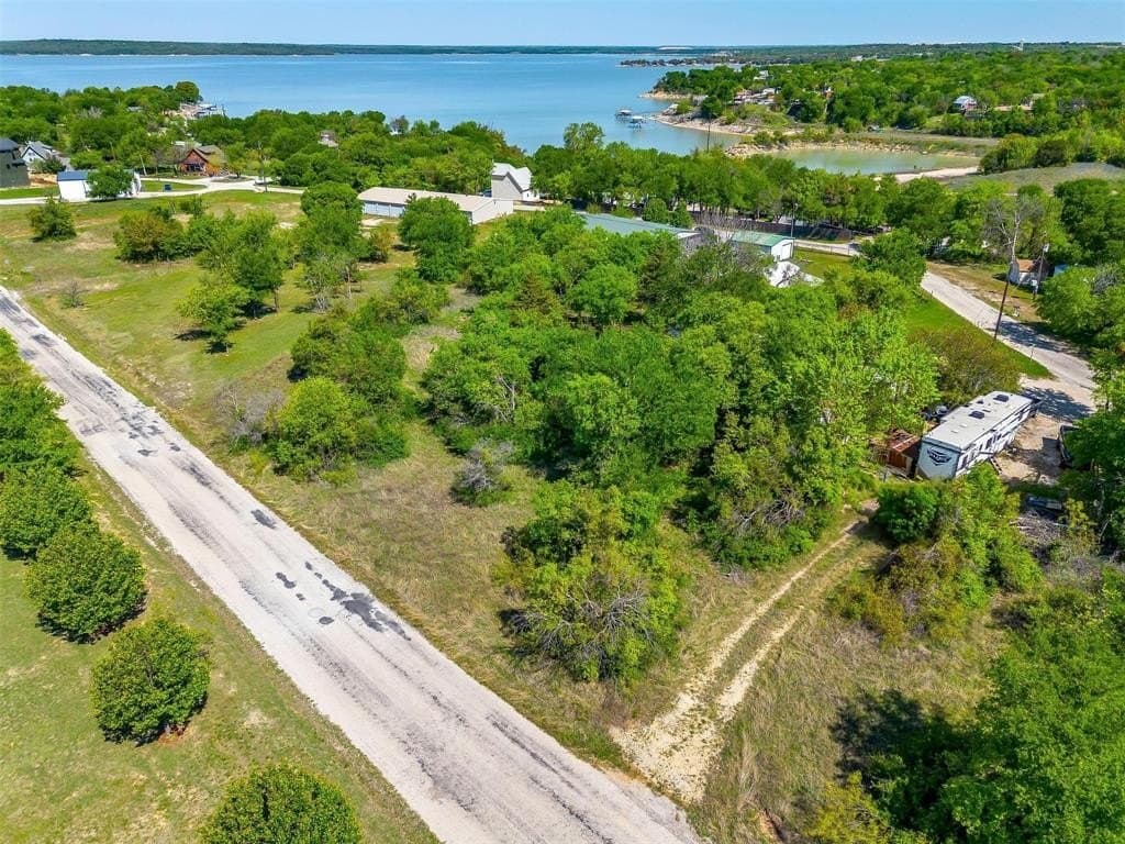 0.35 acres in Wise County - photo 17