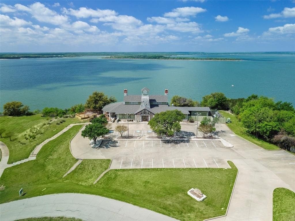 0.47 acres in Hill County - photo 16