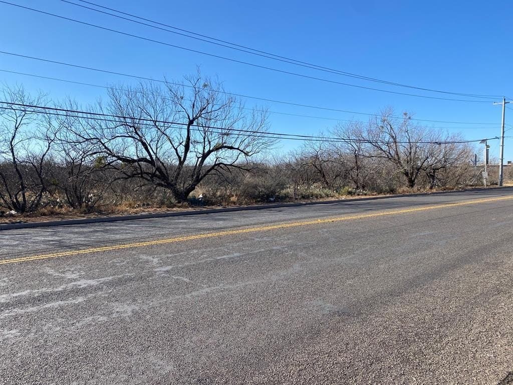 4665 Southland Boulevard lot: 1 & 2