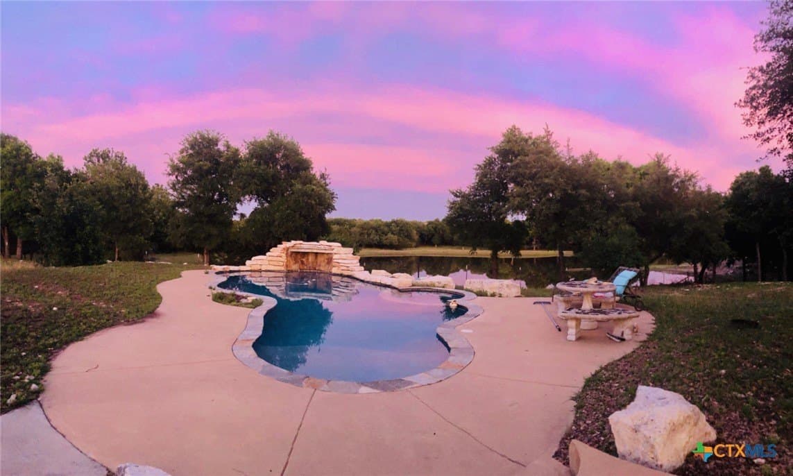 367 acres in Burnet County - photo 4