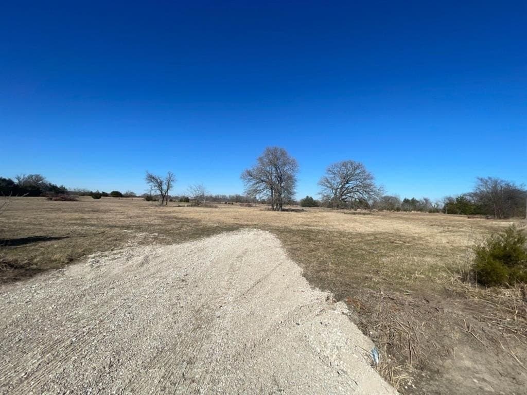 1.37 acres in Kaufman County - photo 3
