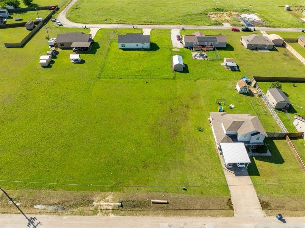 0.3 acres in Hill County - photo 5