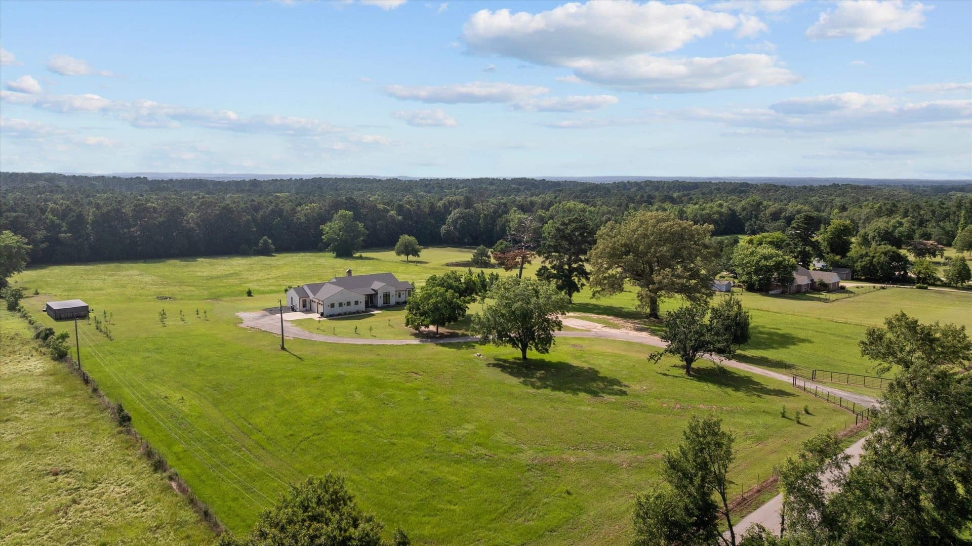10 acres in Smith County - photo 8