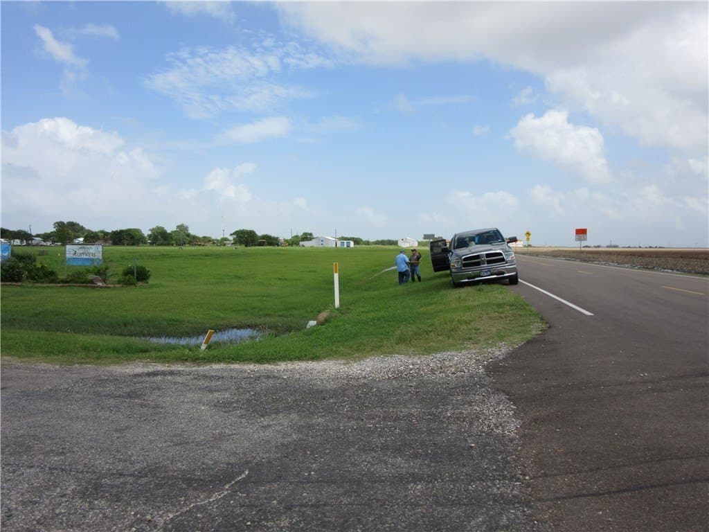 0.7 acres in Refugio County - photo 3