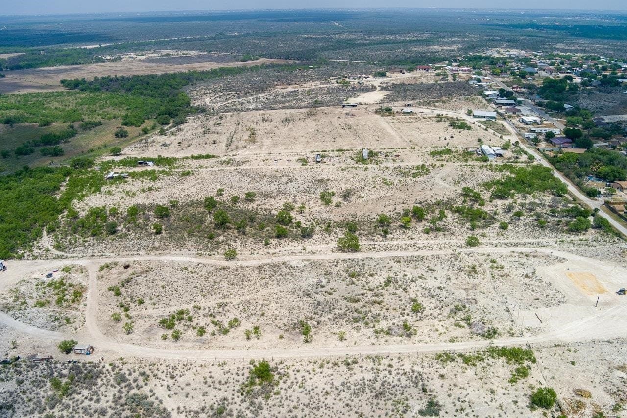 29.73 acres in Val Verde County - photo 11
