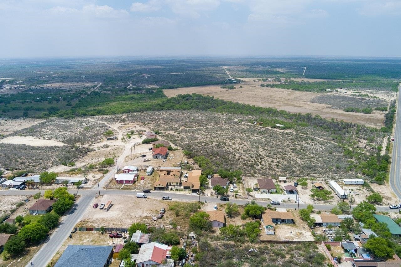 29.73 acres in Val Verde County - photo 12