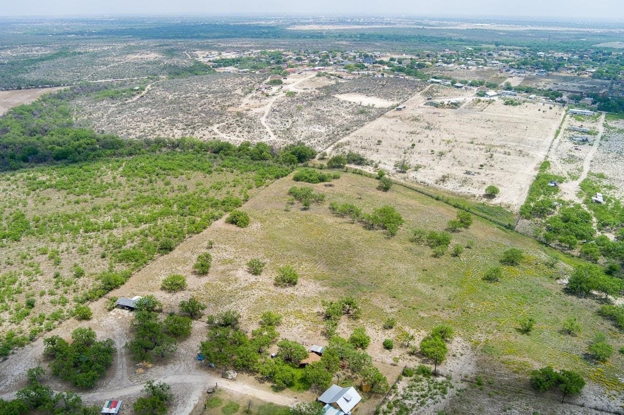 29.73 acres in Val Verde County - photo 8