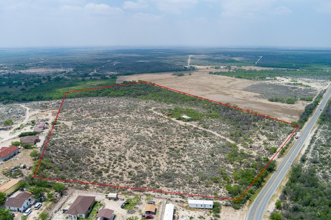 29.73 acres in Val Verde County - photo 13