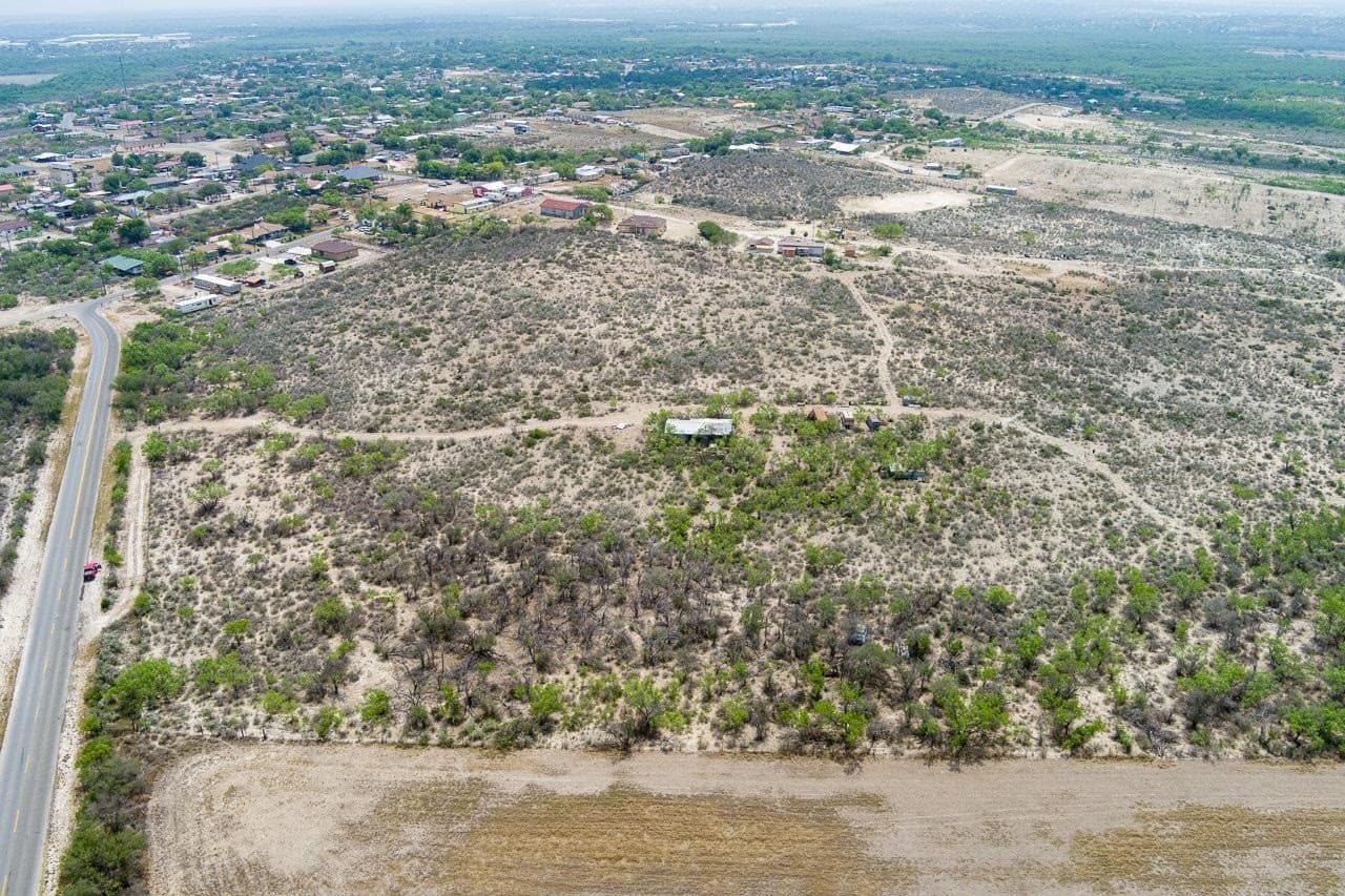29.73 acres in Val Verde County - photo 3